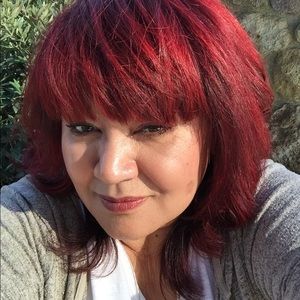 Meet your Posher, Angie